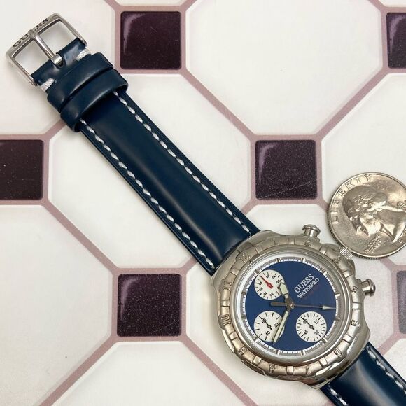 Vintage 1995 GUESS Waterpro Men’s Unisex Chronograph Watch with Original Case - Picture 13 of 16